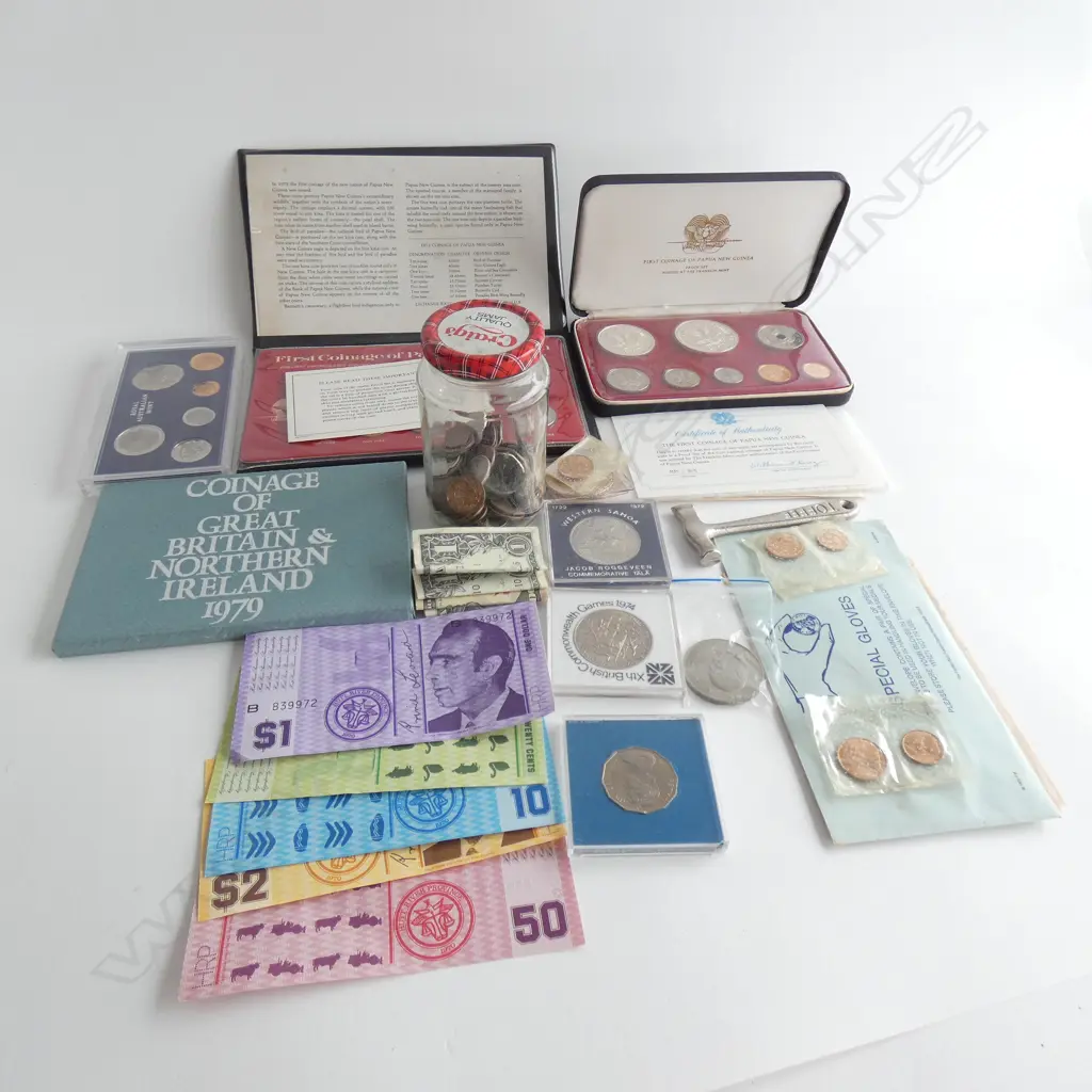BOX OF ASST. NOTES & COINS ETC Image 1++