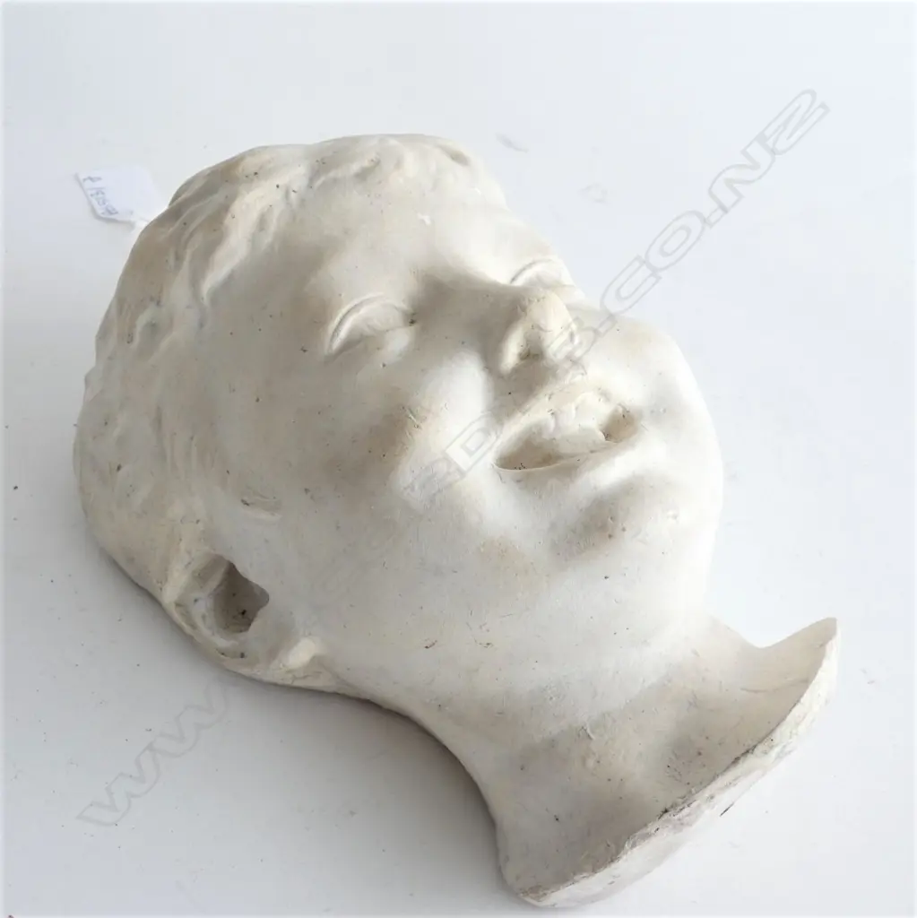 MONA MALCOLM PLASTER HEAD OF PUCK H.230mm Image 1++