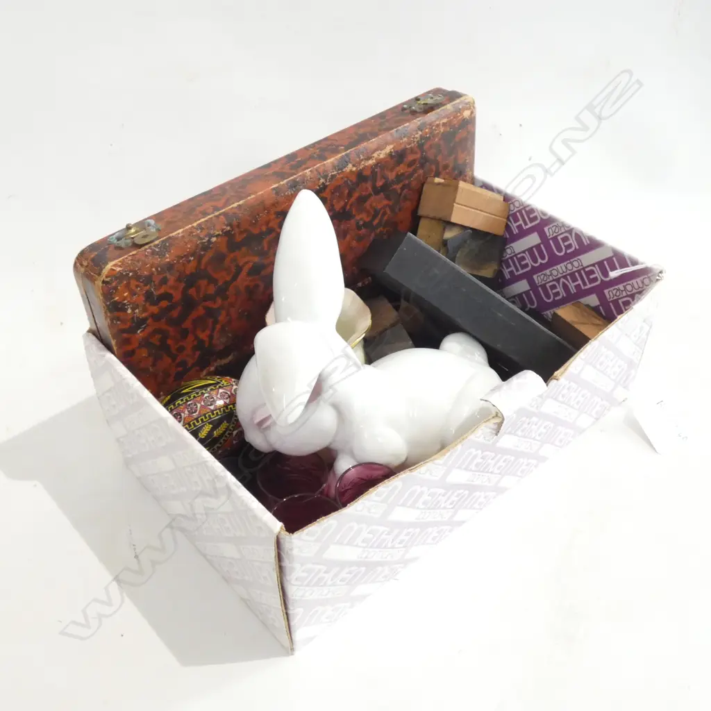 SMALL BOX RABBIT, WOODEN PRINT BLOCKS ETC Image 1++