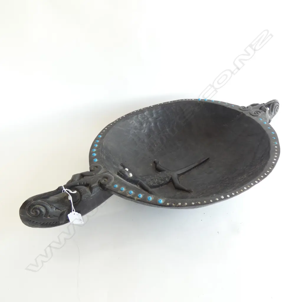 LARGE CARVED TRIBAL BOWL, CROCODILE HEAD HANDLES L.730mm Image 1++