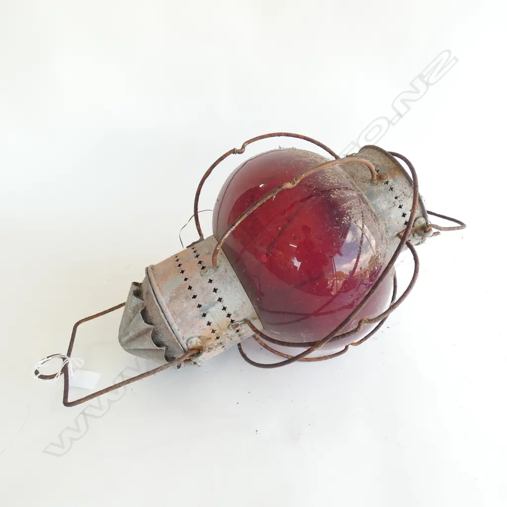 VINTAGE RED GLASS LANTERN H.350mm Image 1++