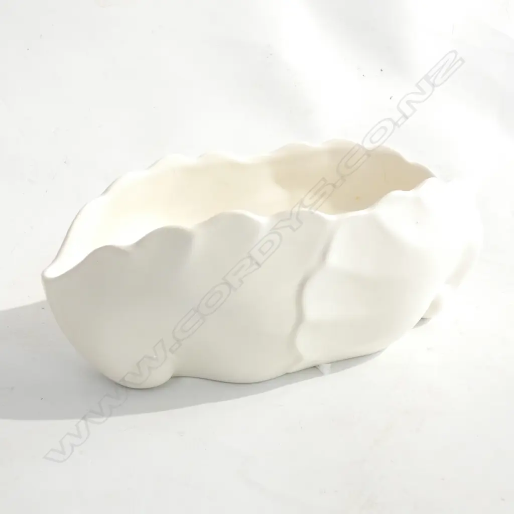 CROWN LYNN WHITEWARE VASE #105 L.265mm Image 1++
