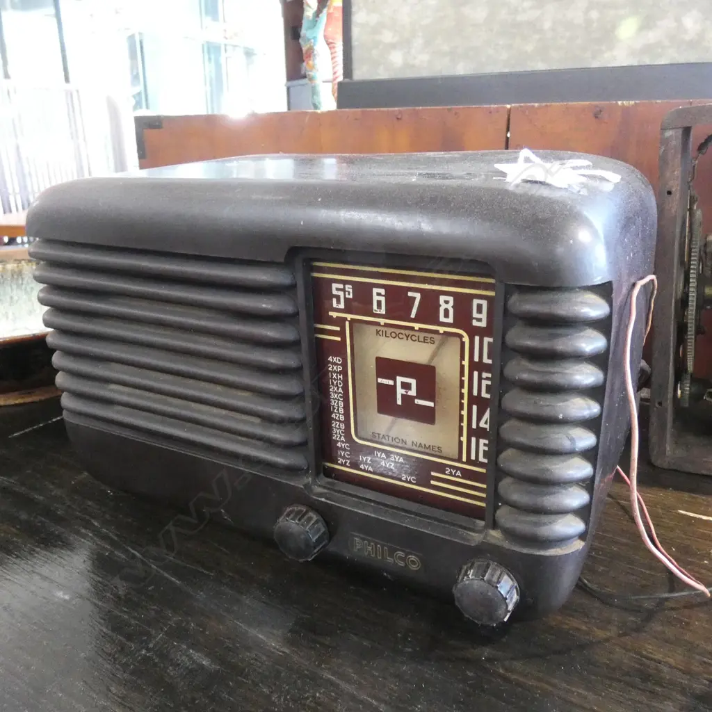 PHILCO MANTEL RADIO Image 1++