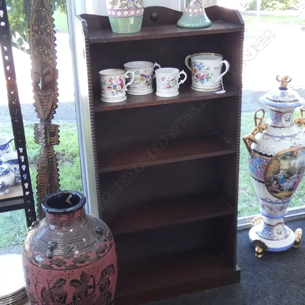 OAK BOOKSHELF... Image 1++