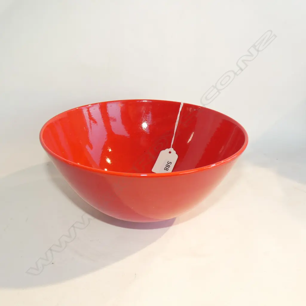 RED JOHN PARKER BOWL 195mm dia Image 1++