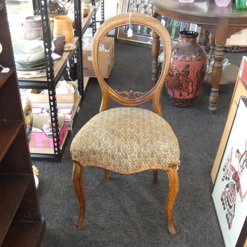 BALLOON BACK CHAIR Image 1++