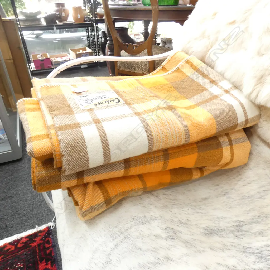 2 LARGE WOOLEN BLANKETS; ONEHUNGA ETC Image 1++