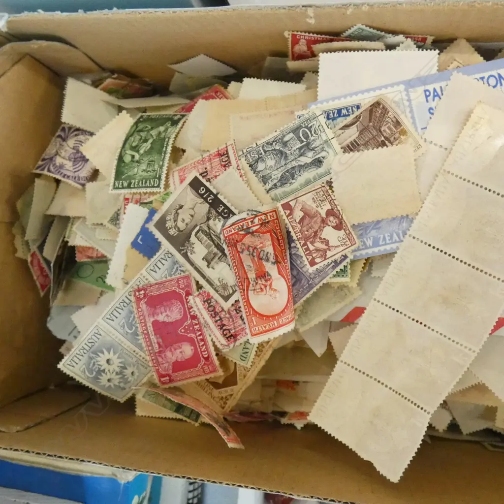 BOX ASST. LOOSE STAMPS Image 1++