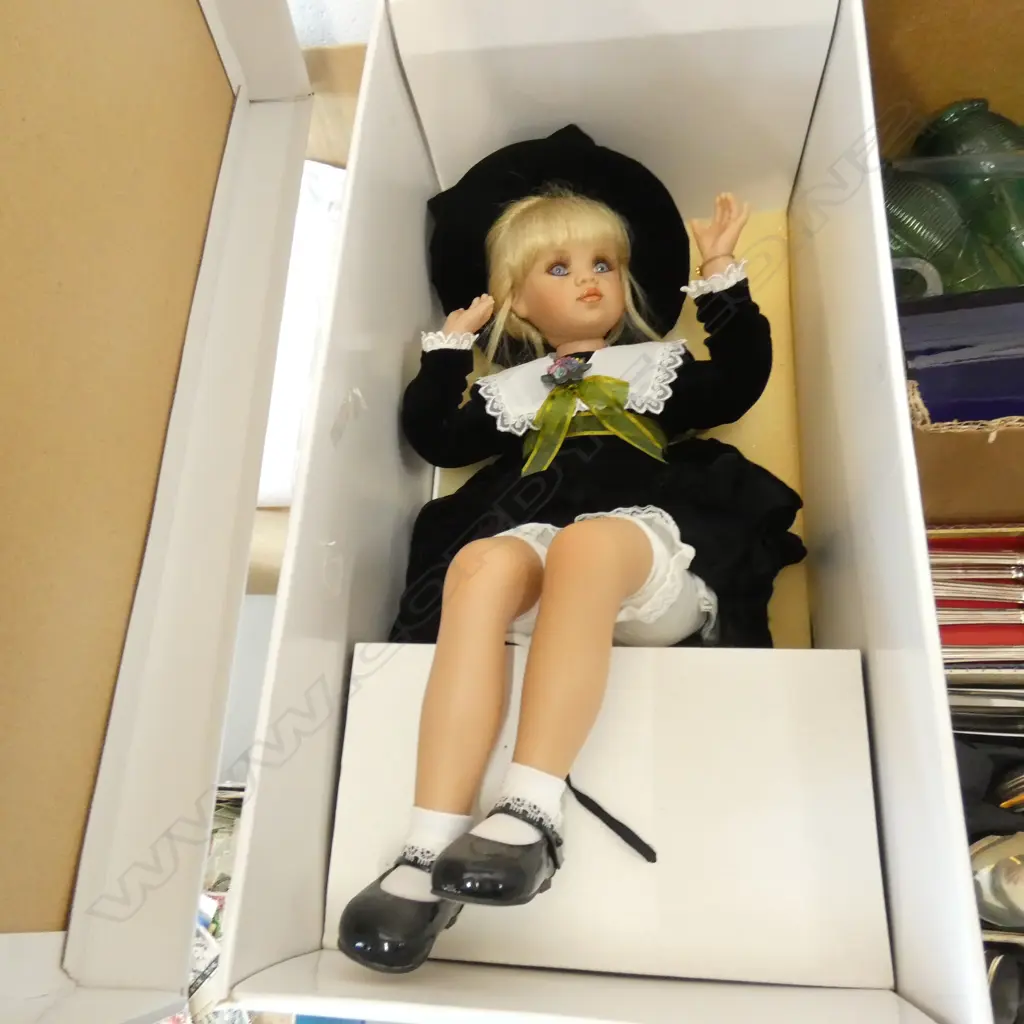 3 DOLLS; 2 LEE MIDDLETON + JAN MCLEAN 'ROSE' H.500mm Image 1++