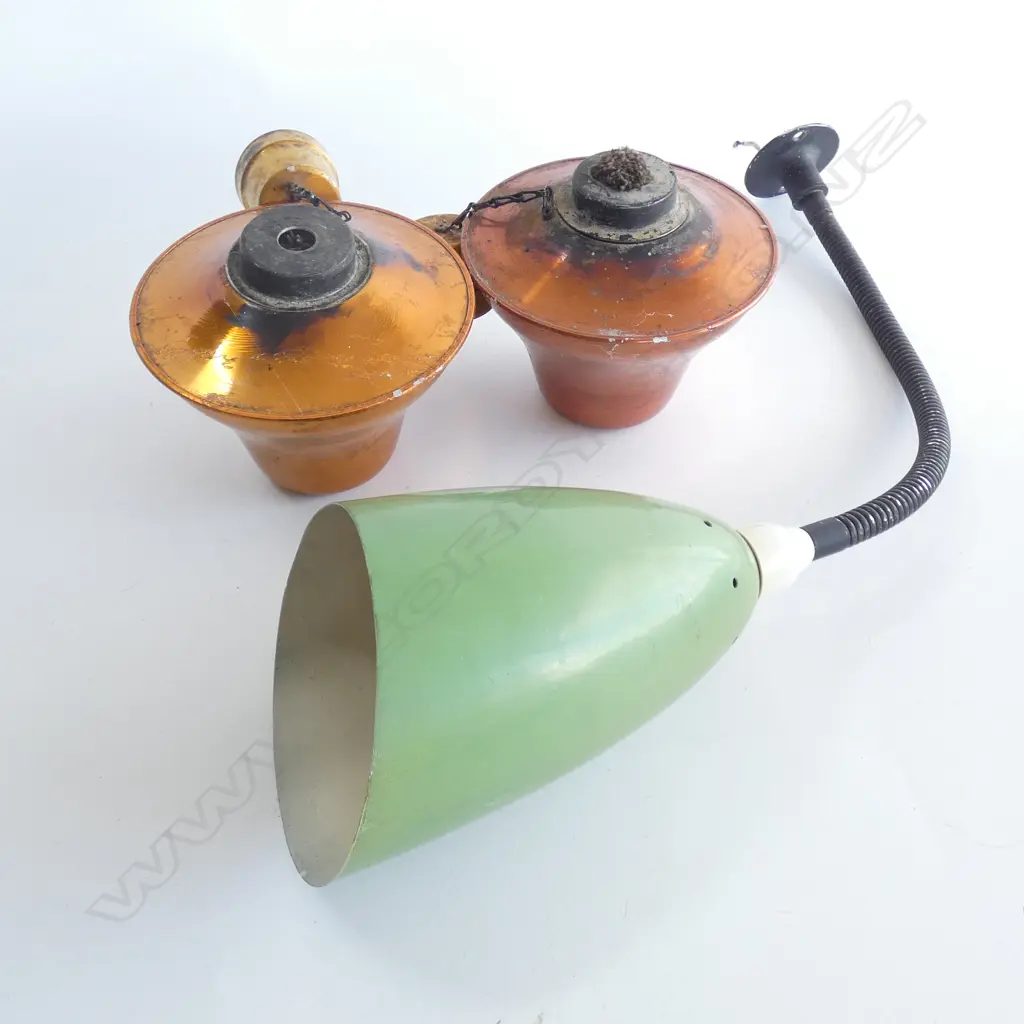 BOX LOT PR SPIRIT BURNERS & RETRO LIGHT FITTING Image 1++