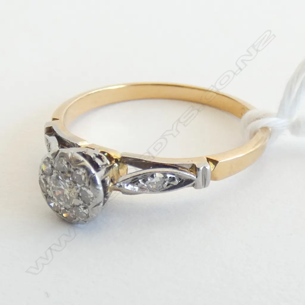 18CT GOLD/PLATINUM DIAMOND RING Image 1++