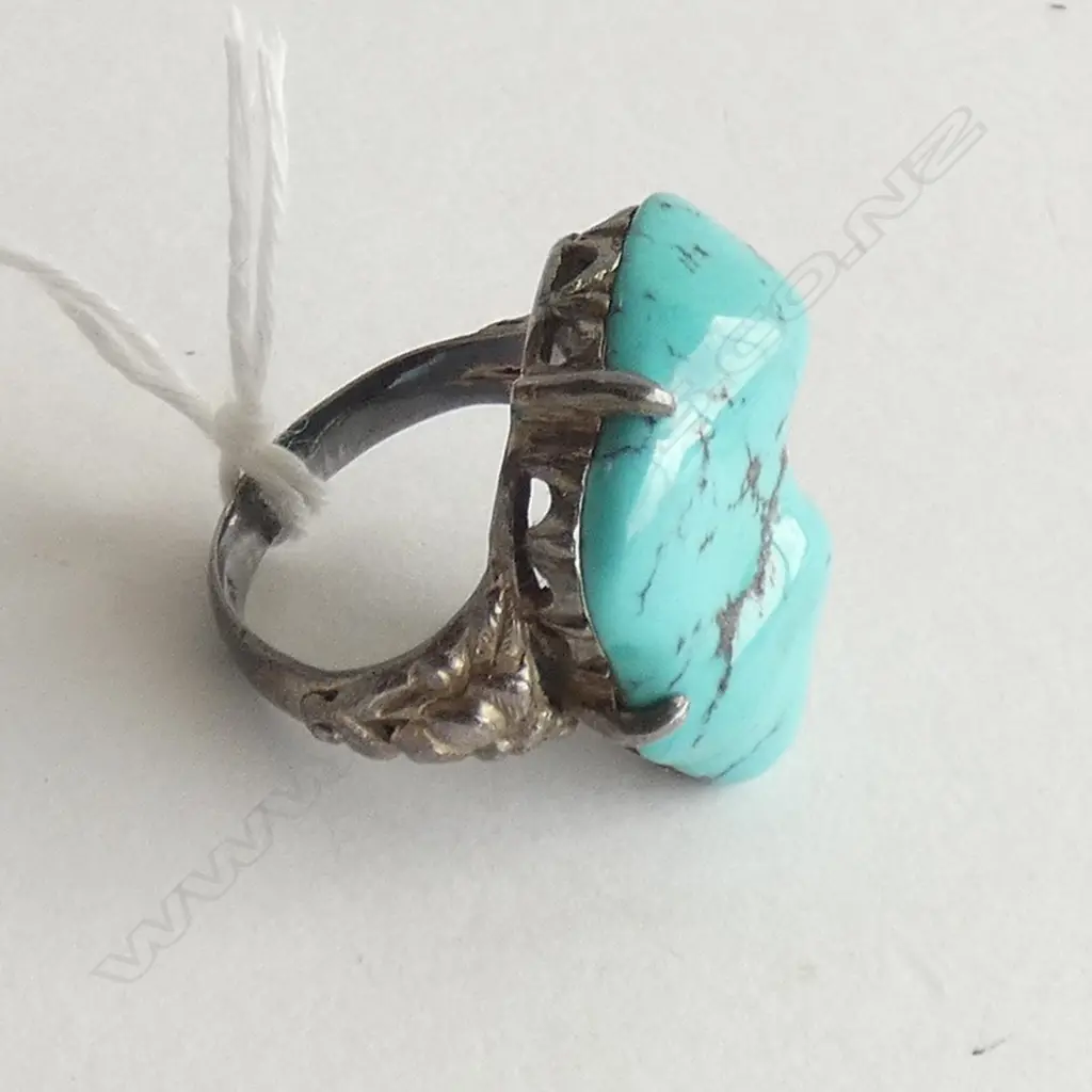 SILVER & TURQUOISE RING 7.3 GRAMS Image 1++