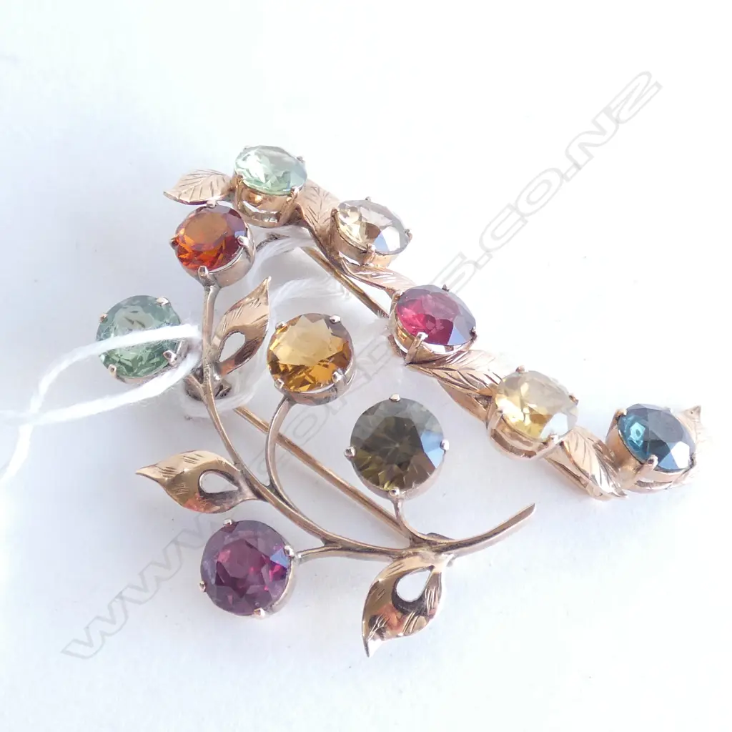 2 9CT GOLD & COLOURED STONES BROOCHES 11 GRAMS Image 1++