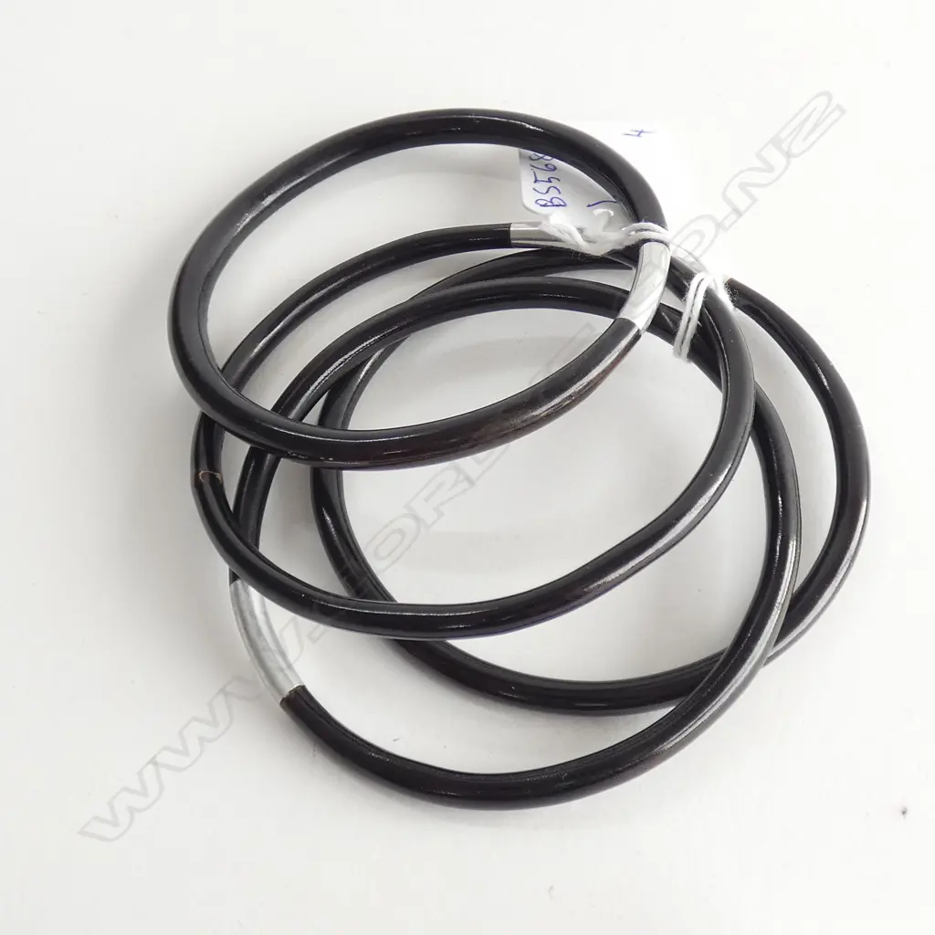 4 BANGLES w SILVER FITTING ELEPHANT HAIR ? Image 1++