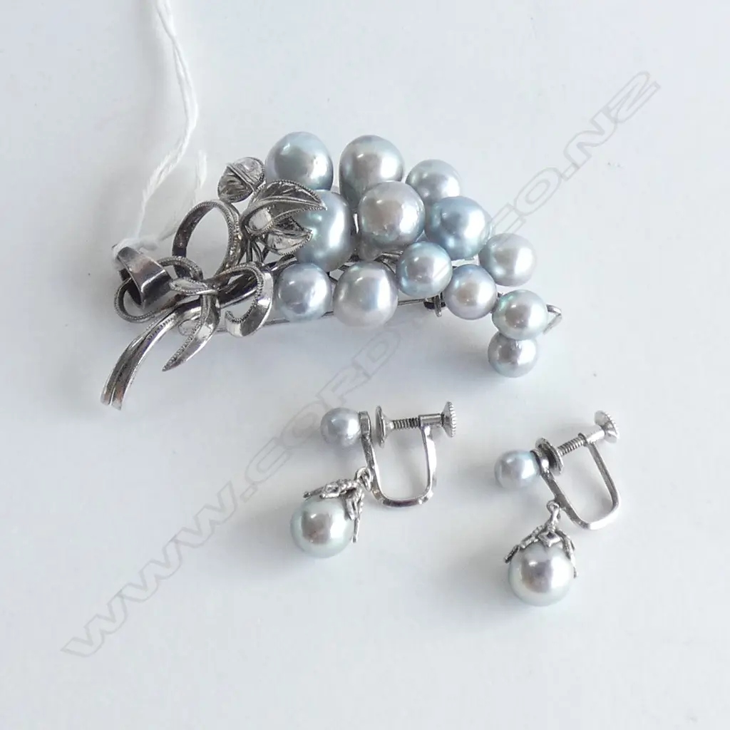 SILVER & NATURAL BLUE/GREY PEARLS w. MATCHING EARRINGS Image 1++