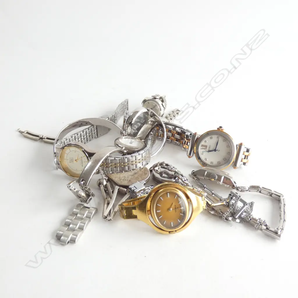 BAG OF ASST. WATCHES; SEIKO, NIVADA, CONSUL ETC Image 1++