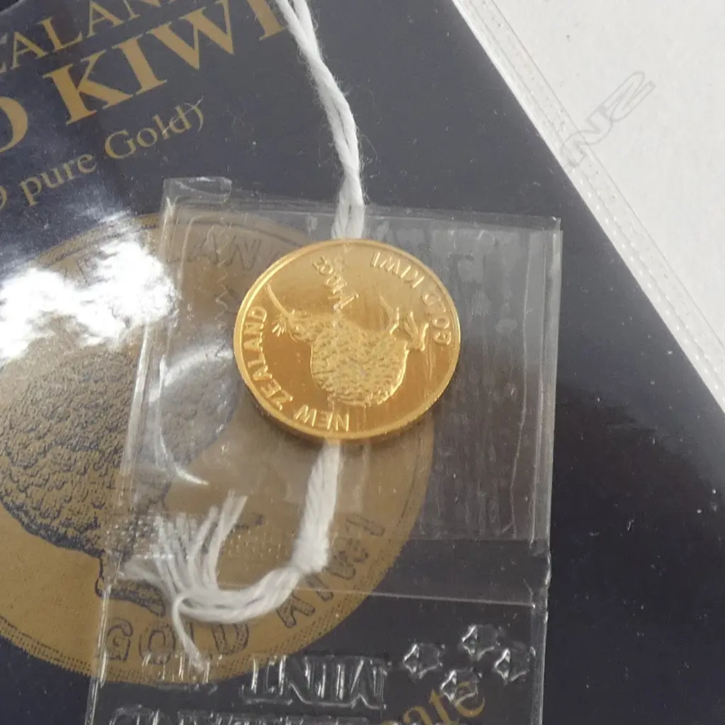 .999 FINE GOLD 1/10oz GOLD KIWI 3.12gms Image 1++