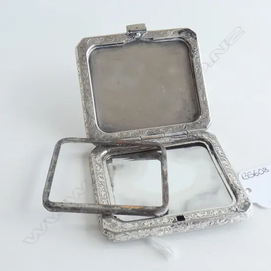 GERMAN 800 STANDARD POWDER COMPACT