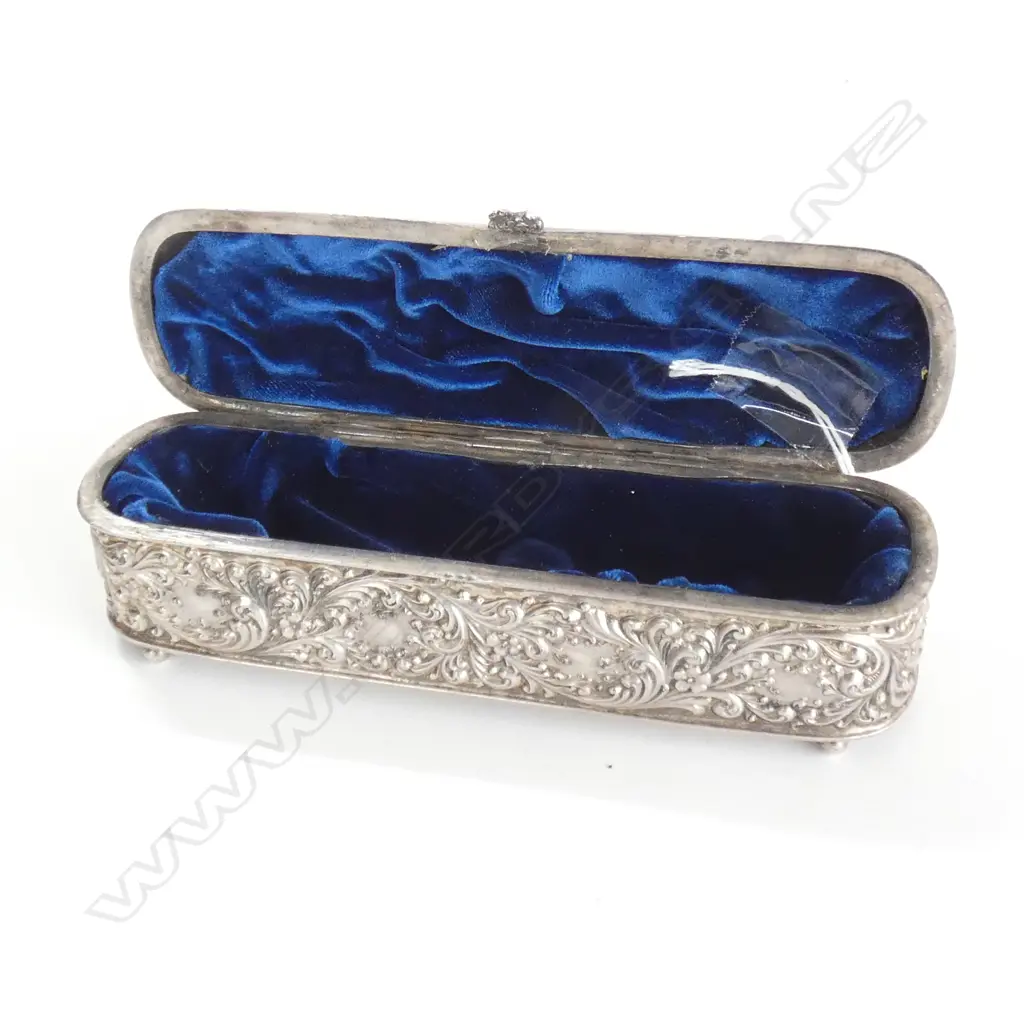 (17902) ORNATE SILVER PLATE BLUE VELVET LINED BOX 175 X 50MM Image 1++