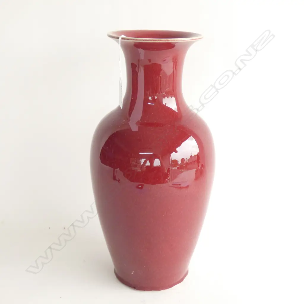 CHINESE PORCELAIN, OX BLOOD GLAZE VASE. H.360mm Image 1++
