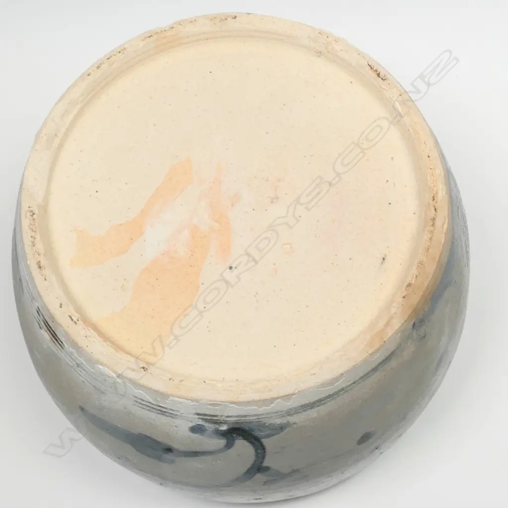 An old Chinese blue and white bowl Image 1++