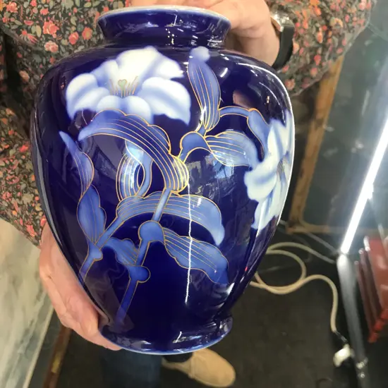JAPANESE FUKAGAWA PORCELAIN BLUE VASE, H.200mm