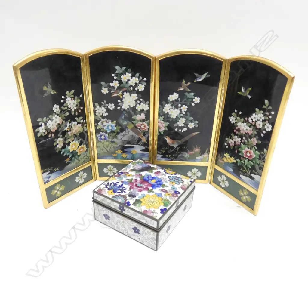 2 CLOISONNE ITEMS; LIDDED BOX & MINI 4 PANEL SCREEN H. Image 1++