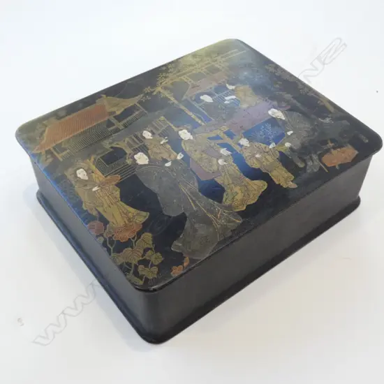 (17728) ORIENTAL BLACK ENAMELED BOX 180 X 150MM