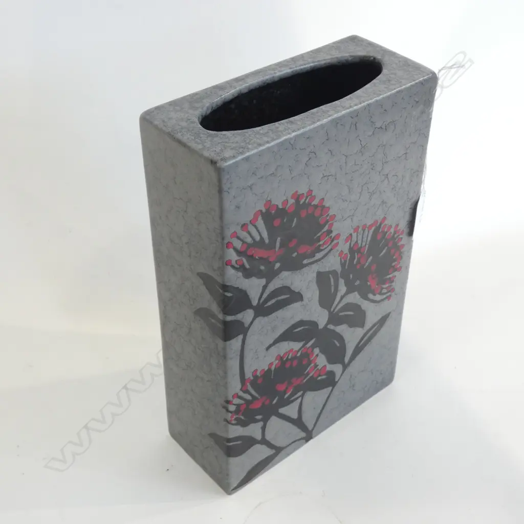CHARLIE SEAKINS PAINTED POHUTUKAWA VASE H.275mm Image 1++