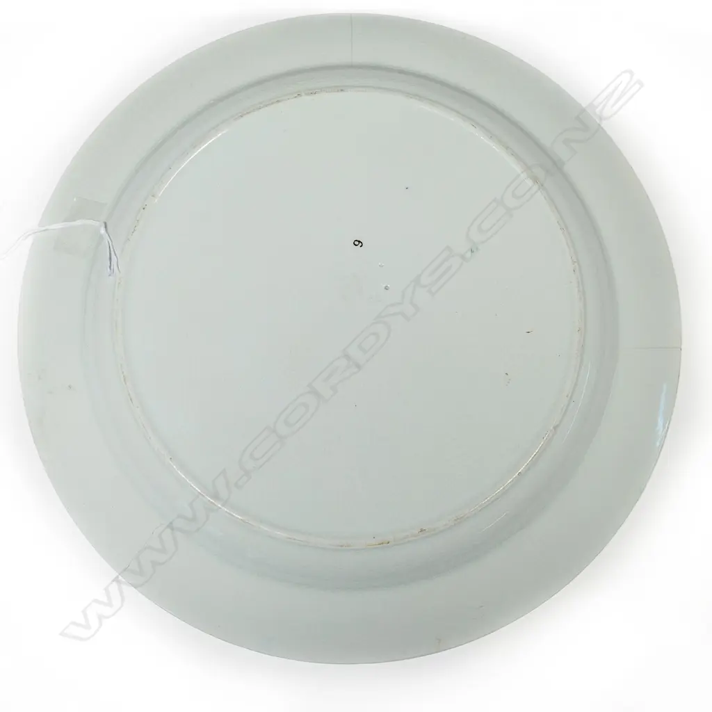 WEDGWOOD MAJOLICA PLATE PLUS VICTORIAL PICTORIAL PLATE (CRACKED), DIA. 230mm & 270mm Image 1++