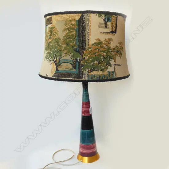 CROWN LYNN? HAND PAINTED RETRO LAMP H.740mm