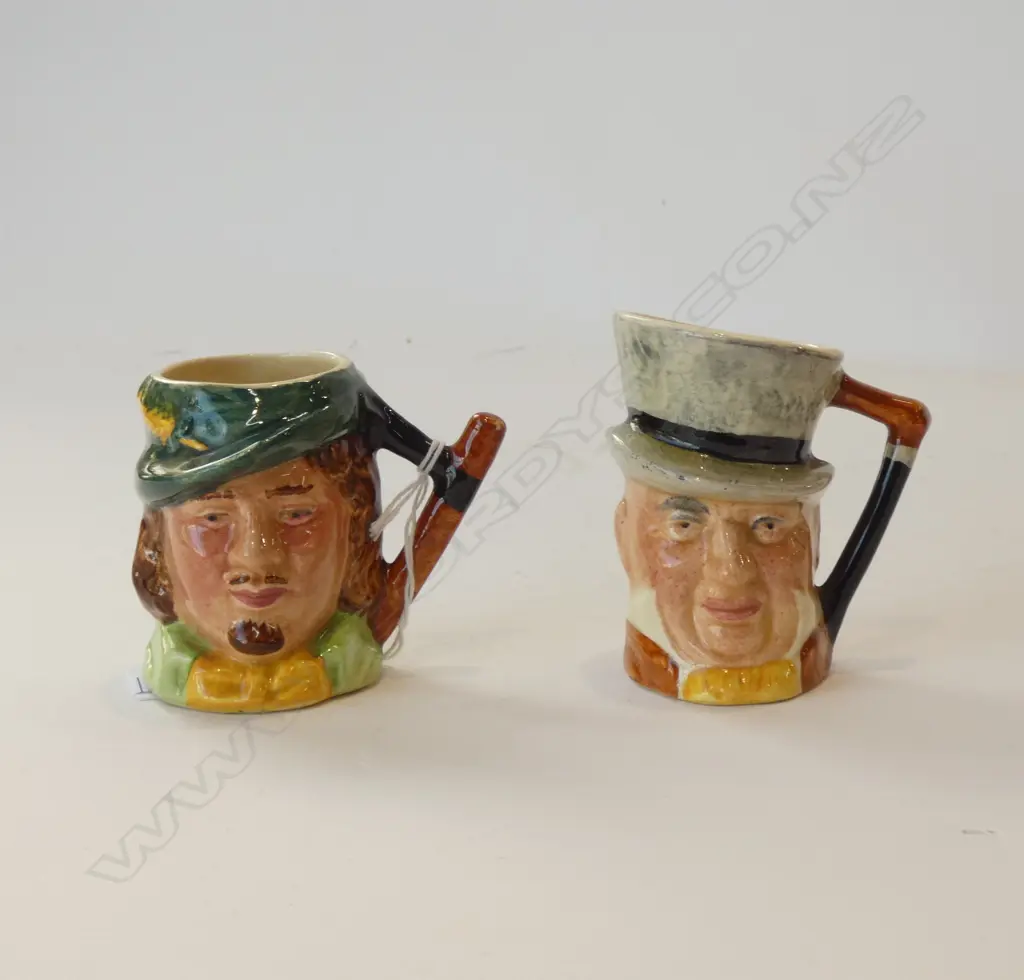 2 LANCASTER CHARACTER JUGS SMALL Image 1++