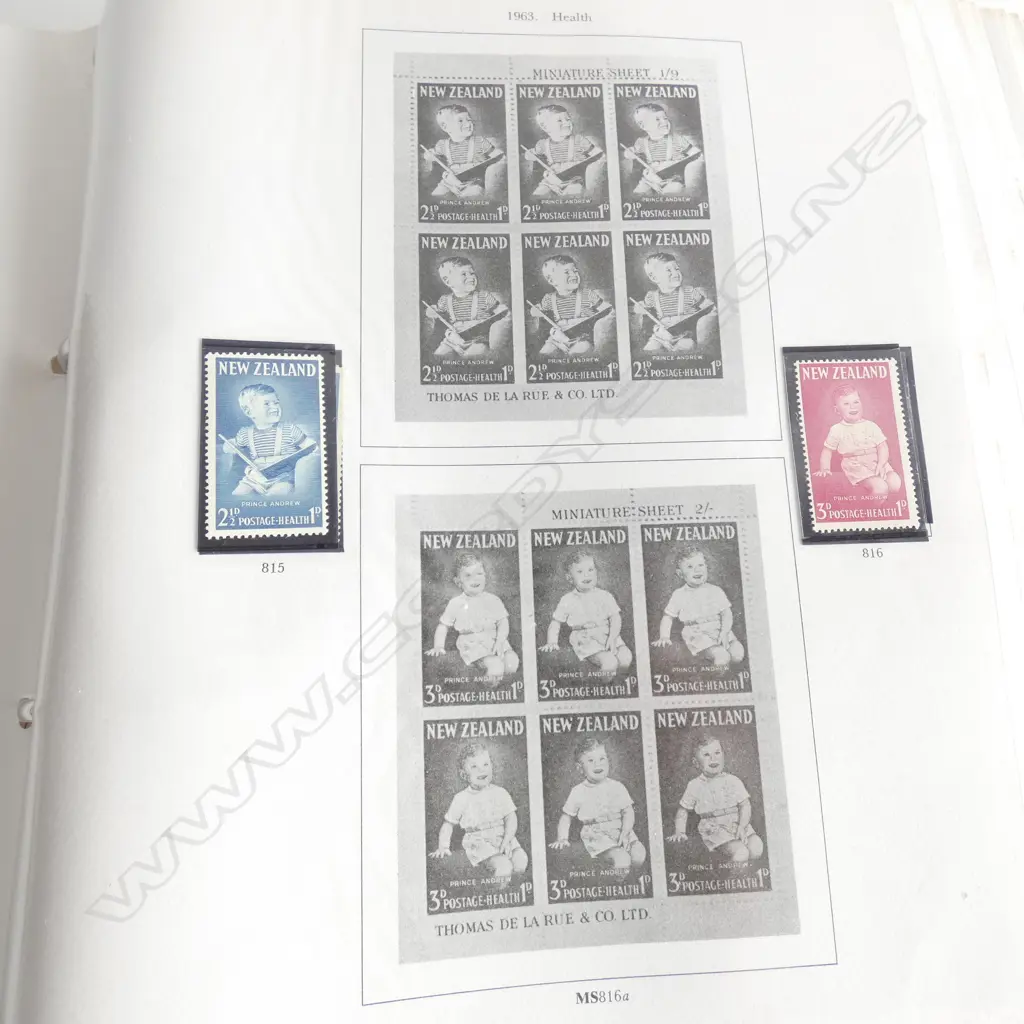 2 ALBUMS; FIRST DAY COVERS / NZ STAMPS Image 1++