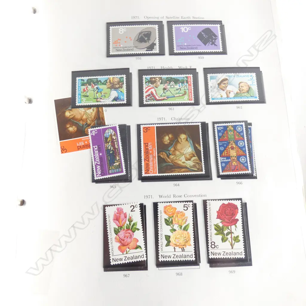 2 ALBUMS; FIRST DAY COVERS / NZ STAMPS Image 1++