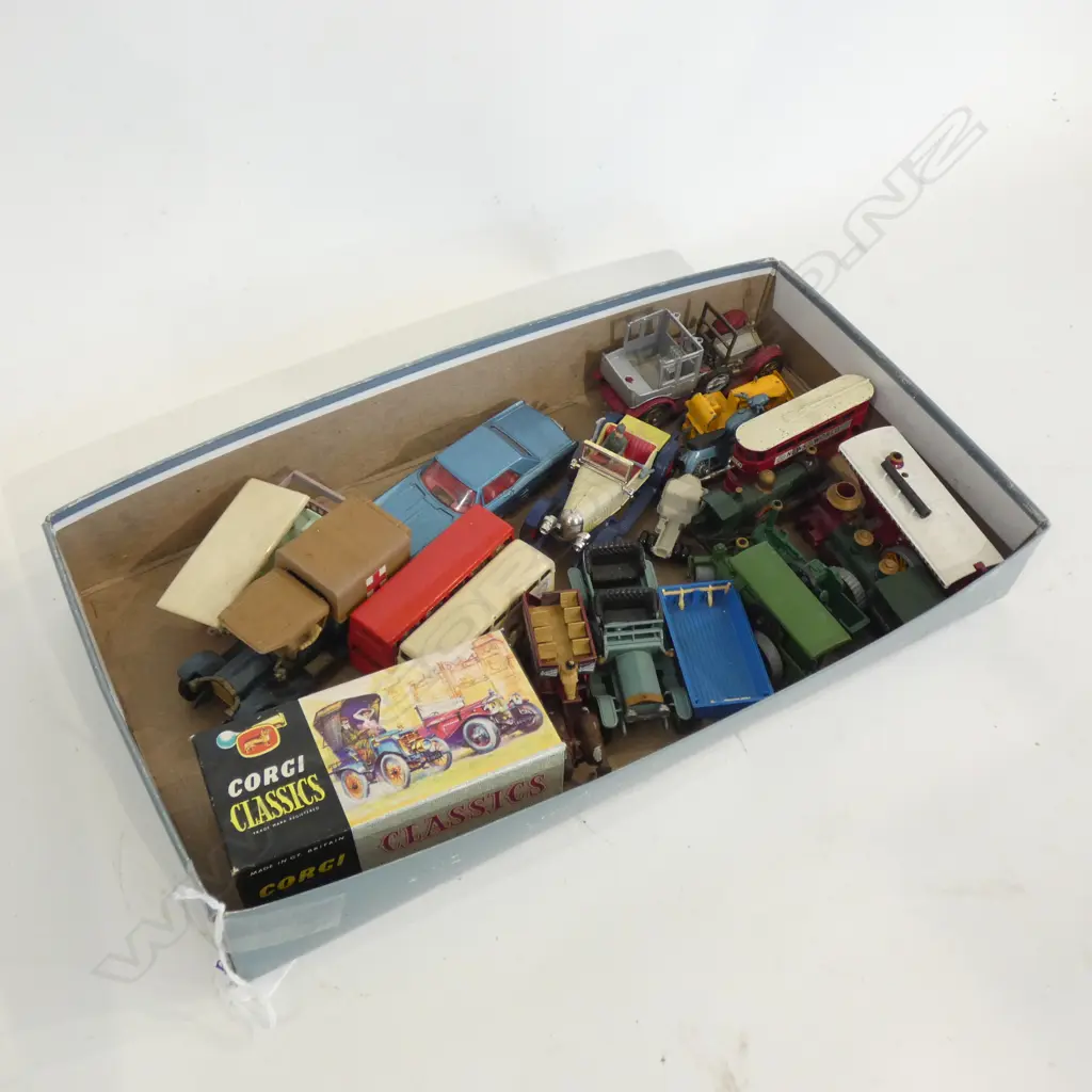 TRAY OF ASST. MATCHBOX & CORGI TOYS ETC Image 1++