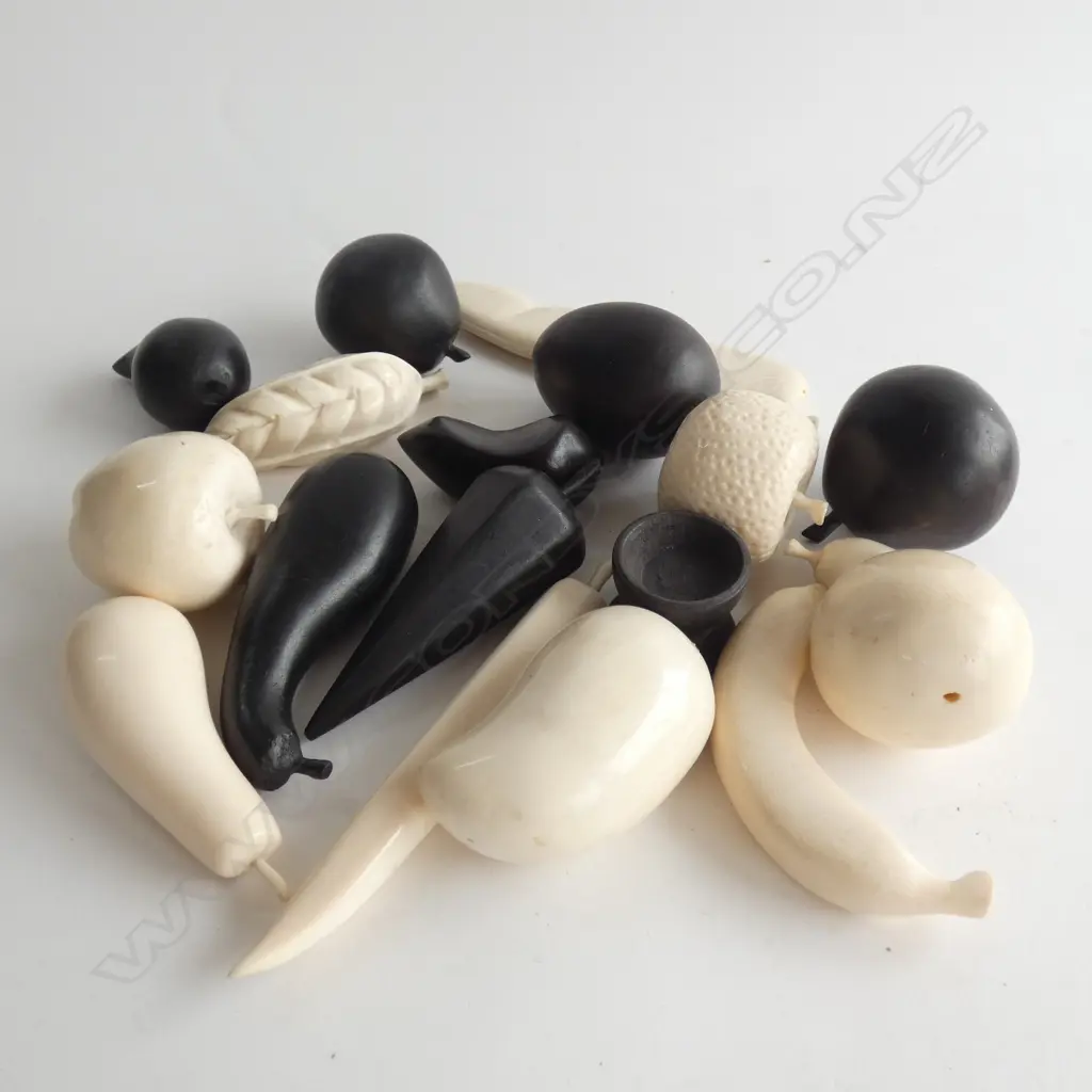 16 EBONY & IVORY FRUITS & VEGETABLES... Image 1++