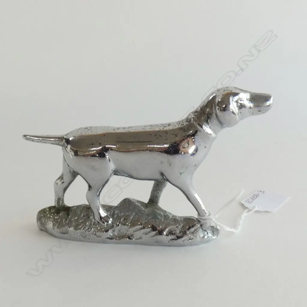 ART DECO CHROME SETTER ORNAMENT Image 1++