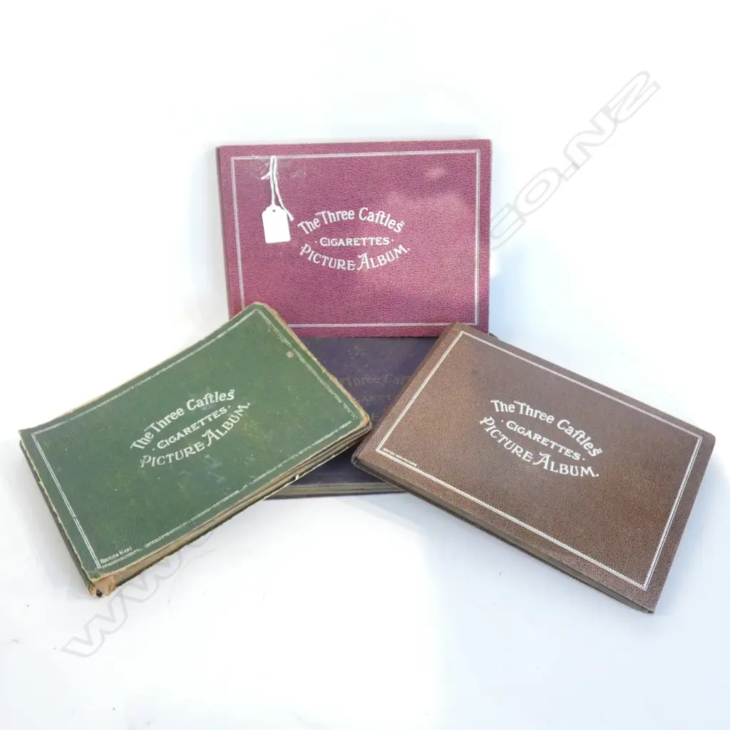 4 VINTAGE CAFTLES CIGARETTE CARD ALBUMS Image 1++