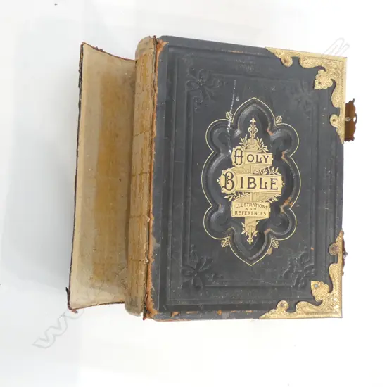ANTIQUE HOLY BIBLE AF