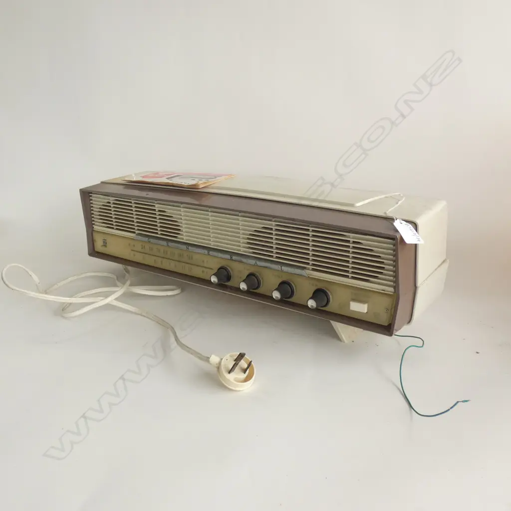 RETRO GENERAL RADIO BY BELL w. BOOKLET L.550mm Image 1++