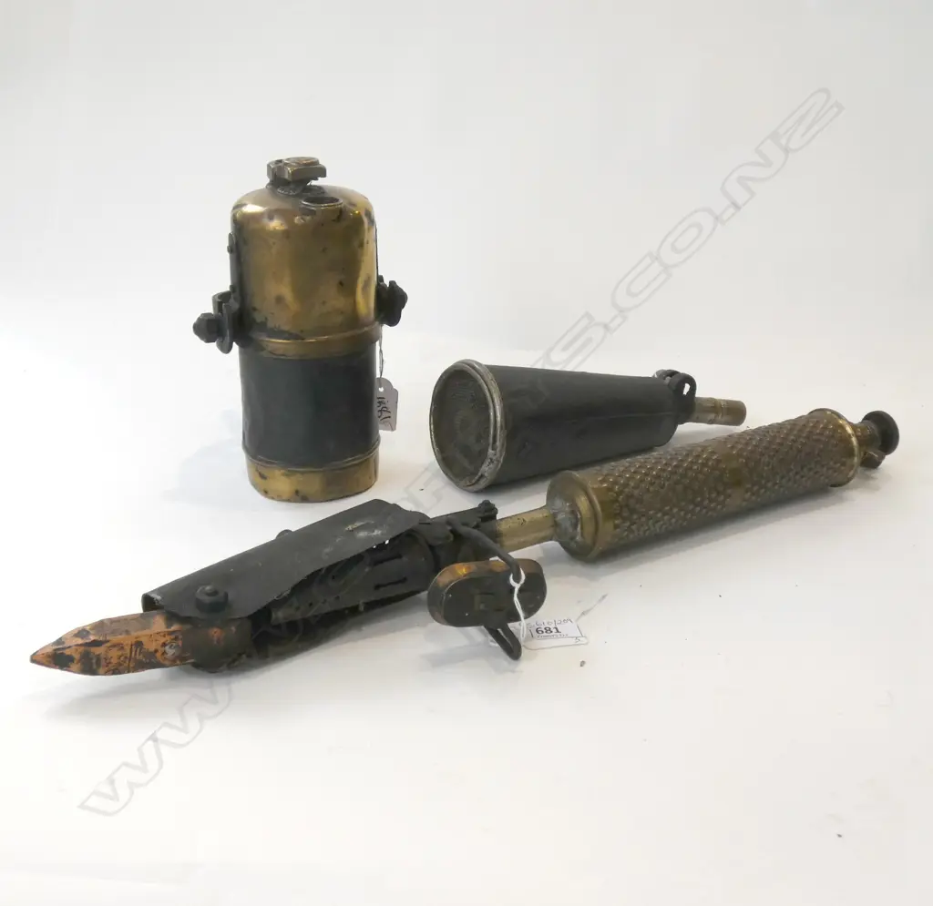 3 VINTAGE BRASS TOOLS Image 1++