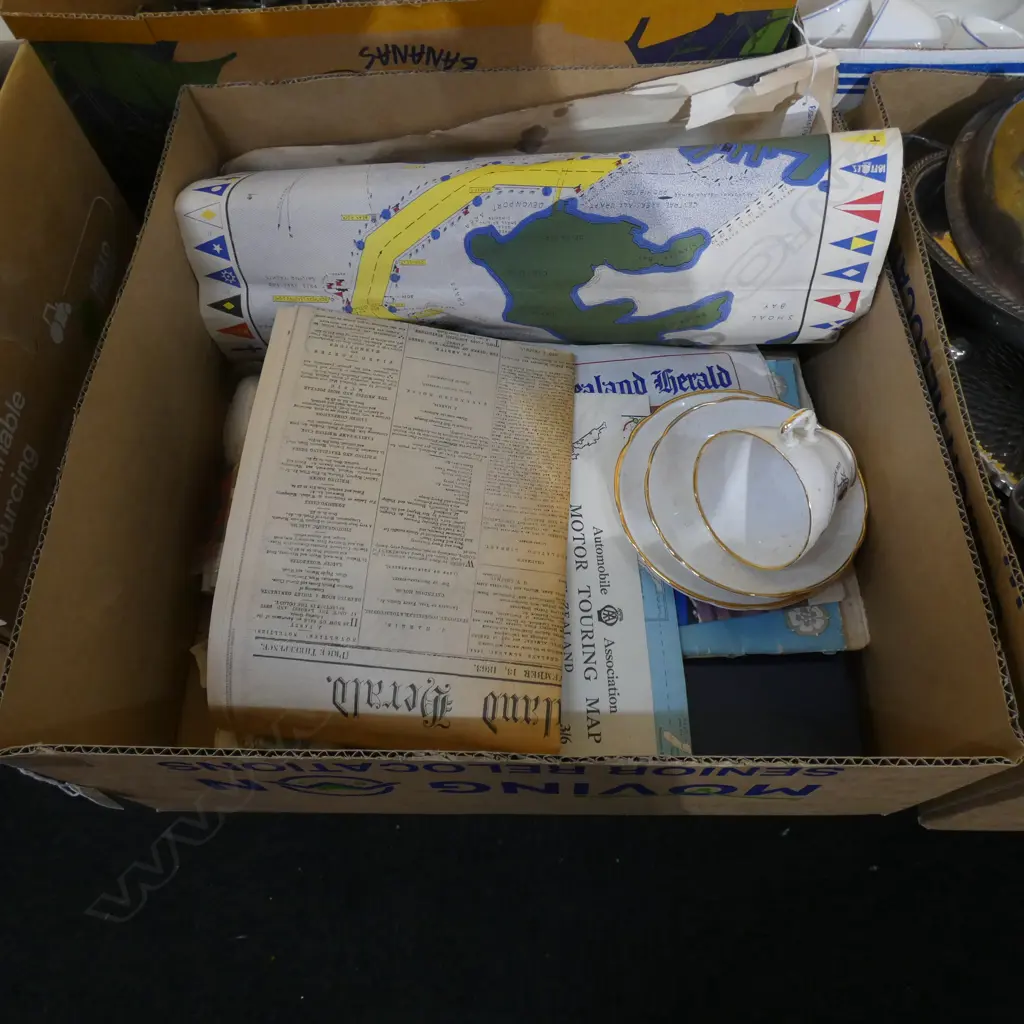 BOX LOT ASST. VINTAGE ROYALTY MEMORABILIA Image 1++