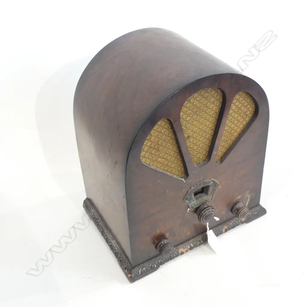 VINTAGE CROWN CATHEDRAL-SHAPE RADIO H.290mm Image 1++