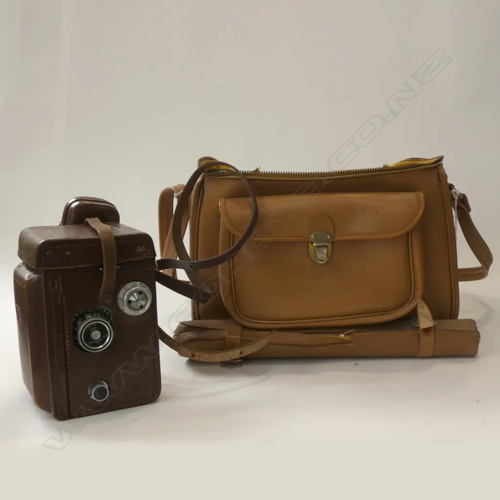 CAMERA BAG w GERMAN BOX CAMERA / LENSES ETC. Image 1++