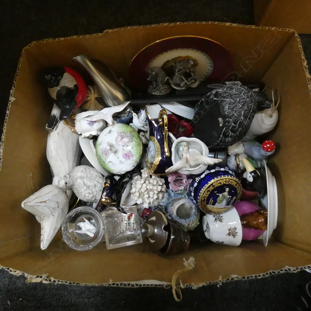 BOX LOT ASST. CHINA; LIMOGES, ANIMALS Image 1++