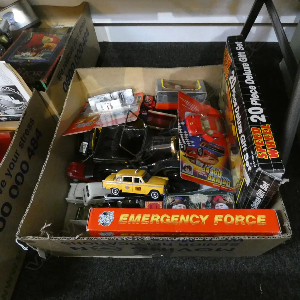 BOX LOT ASST. MODEL CARS Image 1++