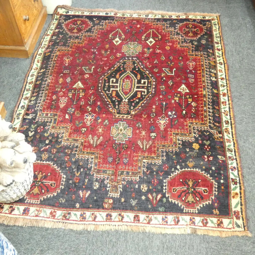 PERSIAN SHIRAZ RUG 155 x 115cm Image 1++