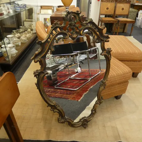 LARGE GILT FRAMED MIRROR 1040x670mm