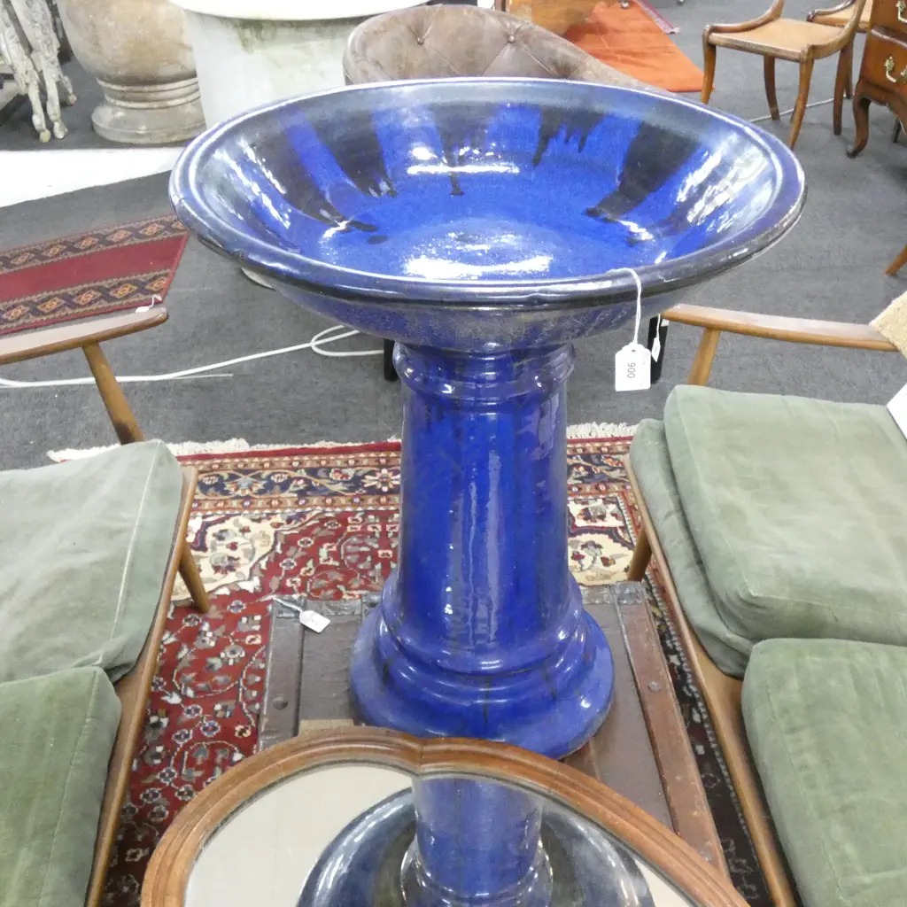LG BLUE POTTERY BIRD BATH DIA  530MM Image 1++