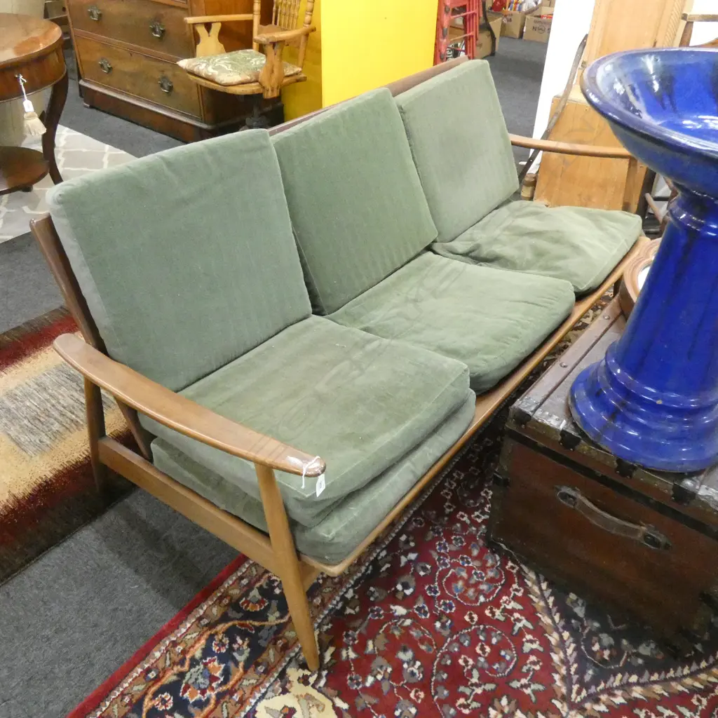 3 SEATER RETRO / MID CENT. SOFA Image 1++